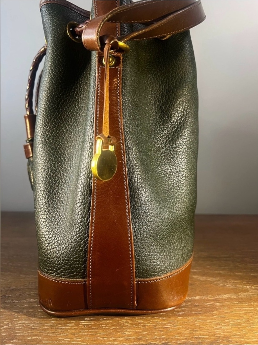 Vintage Dooney & Bourke Green AWL Drawstring Duck Bag Florentine Trim USA - Picture 4 of 14